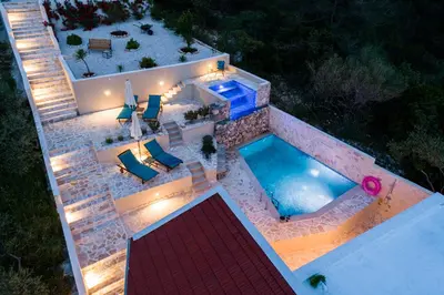 Bazen u objektu Holiday Home Likva - Sutivan - Island of Brač ili u blizini