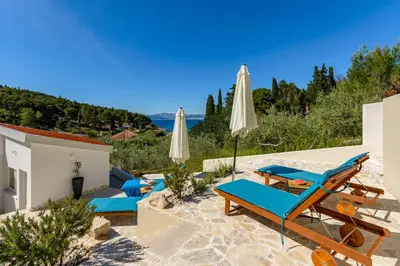 Bazen u objektu Holiday Home Likva - Sutivan - Island of Brač ili u blizini