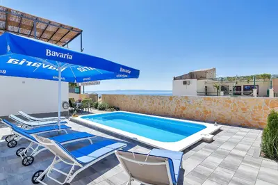 Bazen u objektu Holiday home Nadea - with private pool ili u blizini