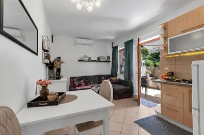 Kuhinja ili čajna kuhinja u objektu Apartman MaRiTo