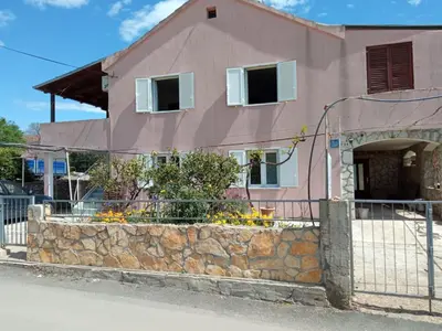 Zgrada u kojoj se nalazi apartman