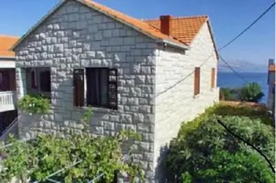 Zgrada u kojoj se nalazi apartman