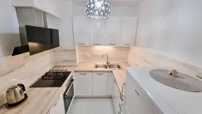 Kuhinja ili čajna kuhinja u objektu Apartment Merry Center & Beach