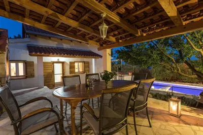 Bazen u objektu Villa Zoro 3-bedroom villa with private pool and amazing panorama ili u blizini