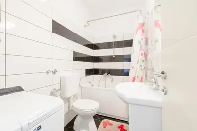 Kupaonica u objektu Apartmani Krilo