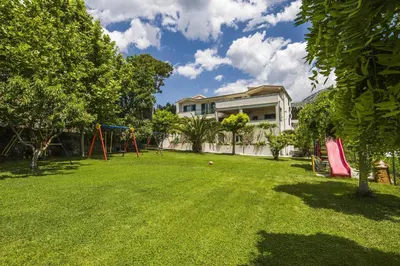 Vrt u objektu Villa Dvori Viškovi