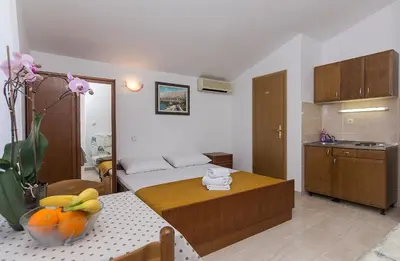 Kuhinja ili čajna kuhinja u objektu Apartments Erceg