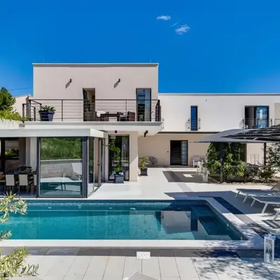 Luxury VILLA CECILIA with 4 en-suite bedrooms located 250m from the beach in Podstrana