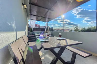 Balkon ili terasa u objektu New, modern apartment with HOT TUB