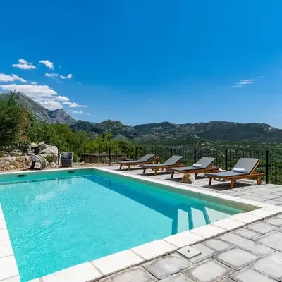 Stone villa JUDITA with heated pool and hydro-massage