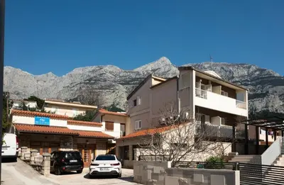 Pogled na planine ili pogled na planine iz apartmana