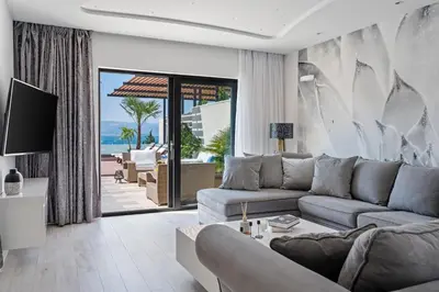 Tlocrt objekta Luxury VILLA BANE, heated private pool and jacuzzi, sandy beach 120m far, 12 pax