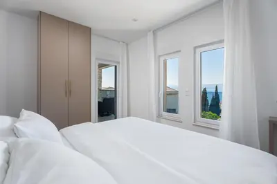 Tlocrt objekta Luxury VILLA BANE, heated private pool and jacuzzi, sandy beach 120m far, 12 pax