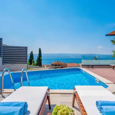 Luxury VILLA BANE