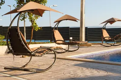 Bazen u objektu Unforgettable sea view apartments Bakota ili u blizini