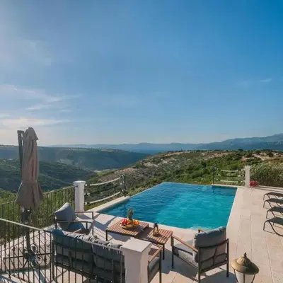 Beautiful Home In Postira