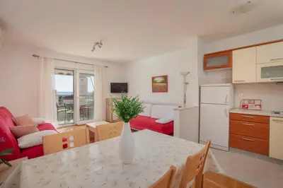 Kuhinja ili čajna kuhinja u objektu Apartment Sunce