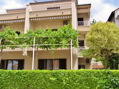 Vrt u objektu Apartment Roscic