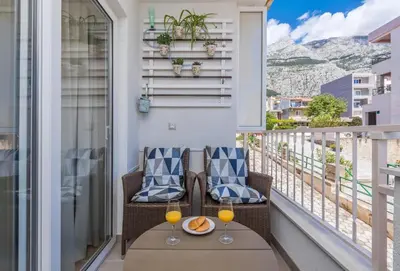 Pogled na planine ili pogled na planine iz apartmana