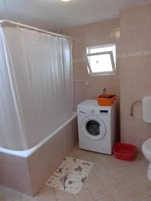 Kupaonica u objektu Apartman Tudor