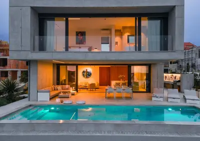 Bazen u objektu Infinity Residence ili u blizini