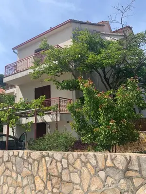 Zgrada u kojoj se nalazi apartman