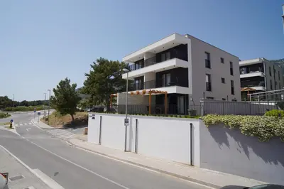 Zgrada u kojoj se nalazi apartman