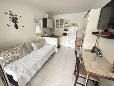 Kuhinja ili čajna kuhinja u objektu Apartments Sanda