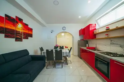 Kuhinja ili čajna kuhinja u objektu Apartments Lovre