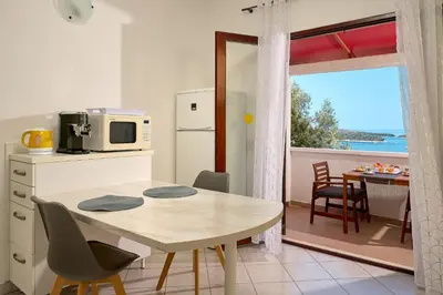 Kuhinja ili čajna kuhinja u objektu Tilla's house