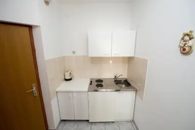 Kuhinja ili čajna kuhinja u objektu Studio apartment in Duce with sea view, balcony, air conditioning, WiFi 132-7