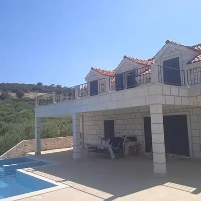 Family friendly house with a swimming pool Povlja