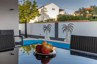 Hrana u apartmanu ili u blizini