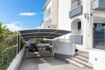Zgrada u kojoj se nalazi apartman