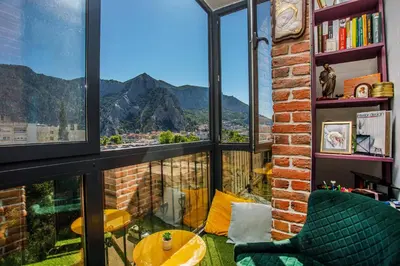 Pogled na planine ili pogled na planine iz apartmana