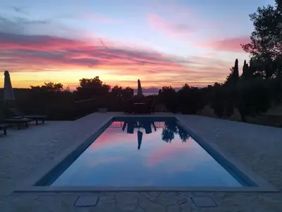 Bazen u objektu Sunset Hill Sutivan ili u blizini