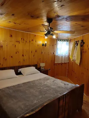 Krevet ili kreveti u jedinici u objektu Robinson Galisnjak with amazing SEA VIEW & JACUZZI