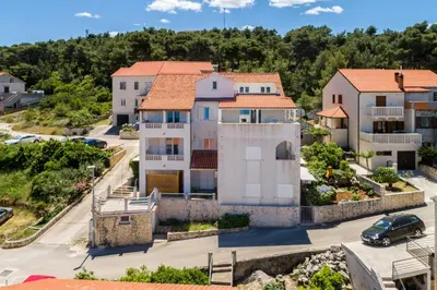 Zgrada u kojoj se nalazi apartman