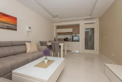 Kuhinja ili čajna kuhinja u objektu Promajna Leone Erceg Apartments