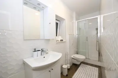 Kupaonica u objektu Villa Sion peaceful villa with private pool and stunning mountain view
