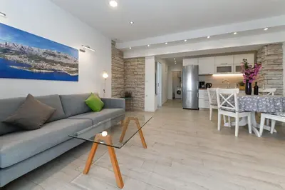 Kuhinja ili čajna kuhinja u objektu Beach Makarska Apartment