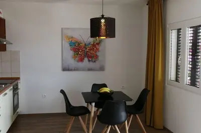 Kuhinja ili čajna kuhinja u objektu Summer dreams in Bol