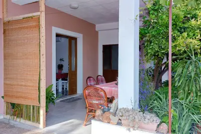 Tlocrt objekta Apartment Sleeps 4 with Patio & Grill