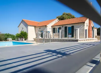 Bazen u objektu Holiday home Horizont ili u blizini