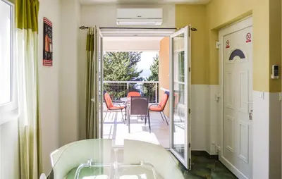 Tlocrt objekta 1 Bedroom Beautiful Apartment In Mimice