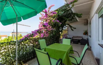 Balkon ili terasa u objektu 2 Bedroom Beautiful Apartment In Podstrana