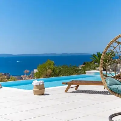 Seaview Villa Nocturno with 4 en-suite bedrooms