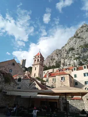 Pogled na planine ili pogled na planine iz apartmana