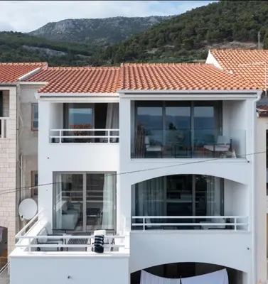 Pogled na planine ili pogled na planine iz apartmana