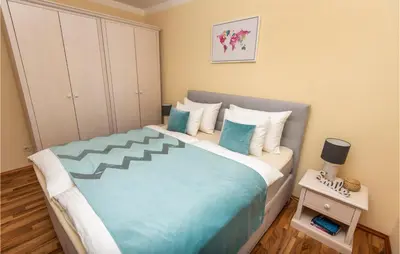 Krevet ili kreveti u jedinici u objektu 1 Bedroom Amazing Apartment In Podstrana